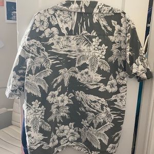 vintage J. Crew Hawaiian short sleeve button up
